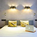 Les Tanneurs Hotel Namen