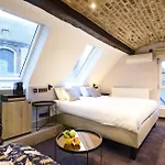 Hotel Les Tanneurs 4*