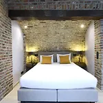 Hotel Les Tanneurs 4*