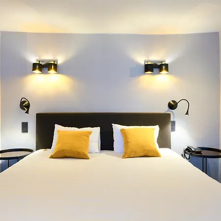 Hotel Les Tanneurs 4*