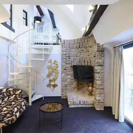 Отель Les Tanneurs