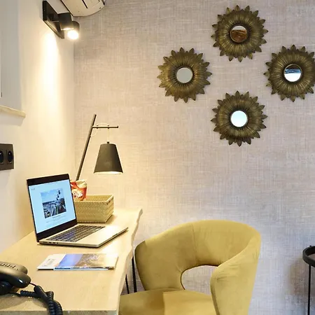 Les Tanneurs Hotel 4*
