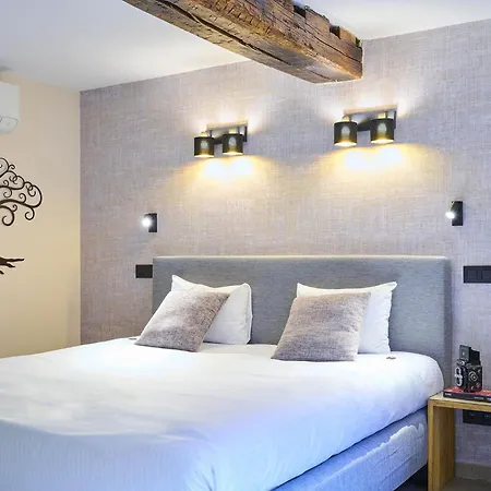 Les Tanneurs Отель 4*