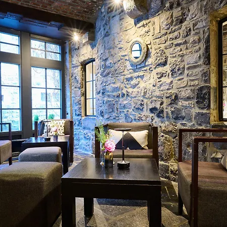 Les Tanneurs فندق 4*