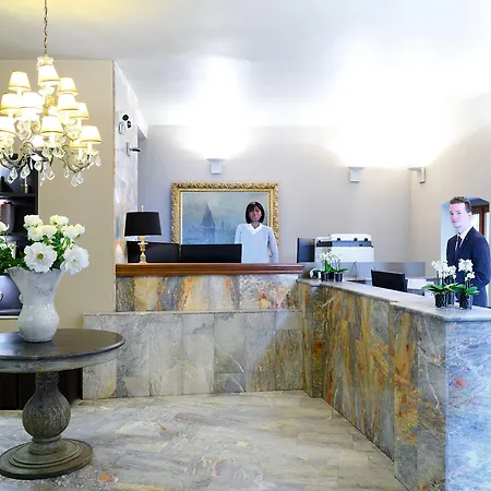 Hotel Les Tanneurs 4*