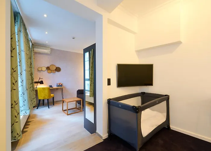 レ タヌール ホテル 4*