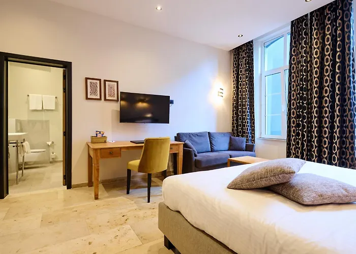 ホテル レ タヌール