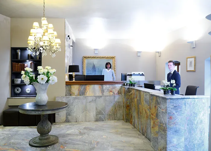 ホテル レ タヌール 4*